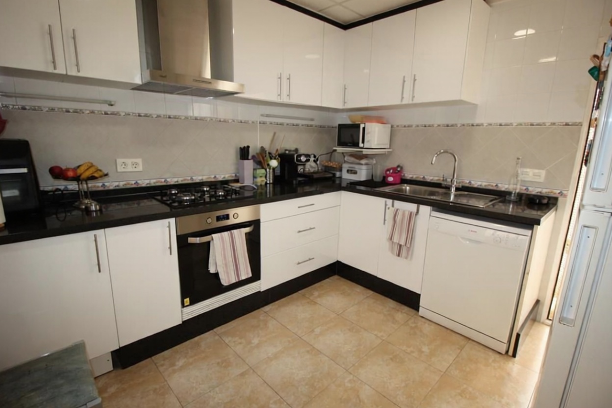 Seafront attic in Guardamar del Segura — Kitchen