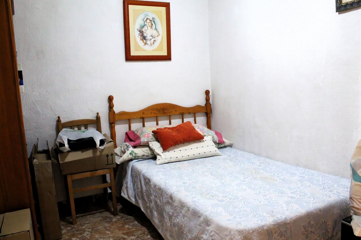 Beachfront flat in Guardamar del Segura — Bedroom
