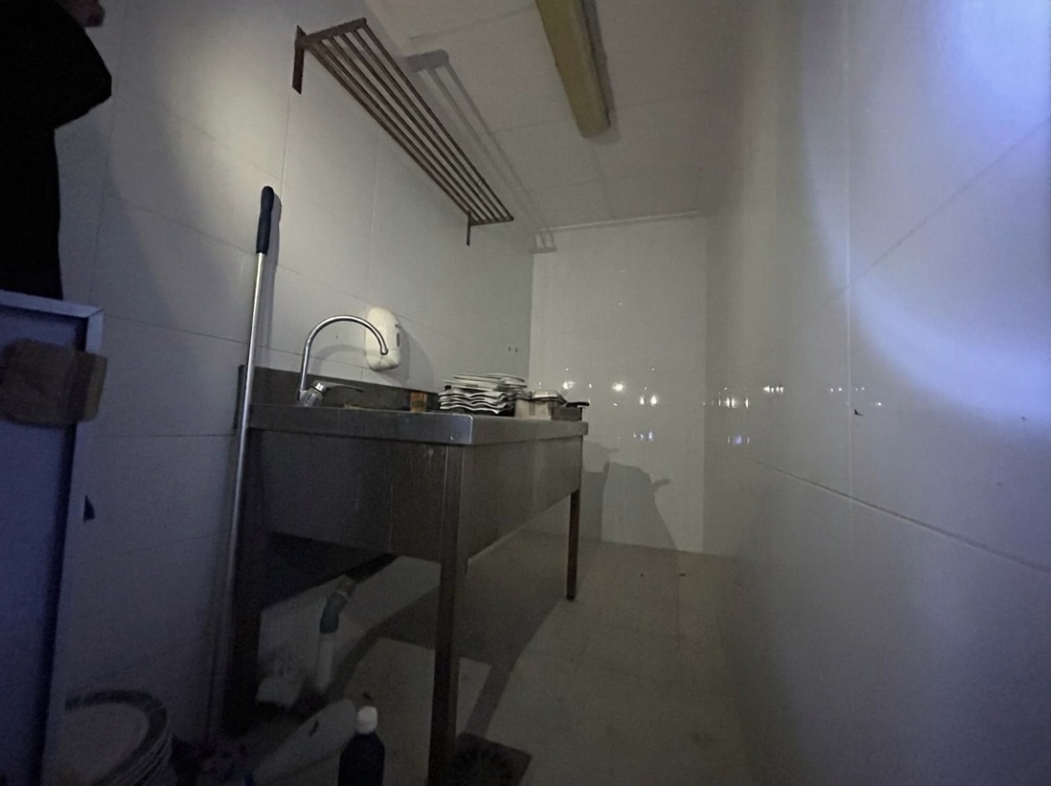 Beachfront flat in Torrevieja — Kitchen