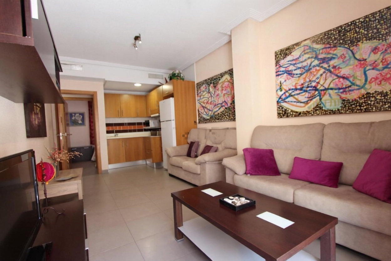 Wohnung in erste Strandlinie in Guardamar del Segura — Wohnzimmer
