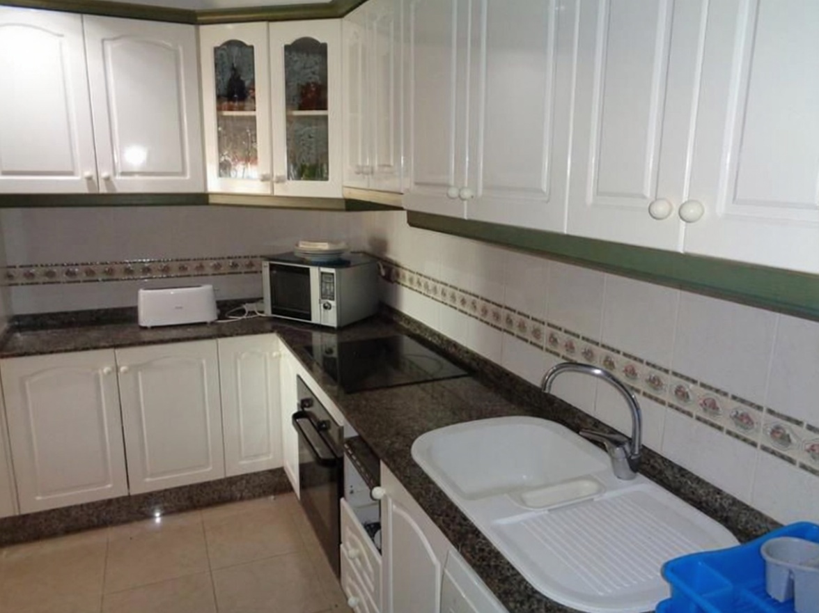 Chalet con acceso directo a playa en Torrevieja — Cocina