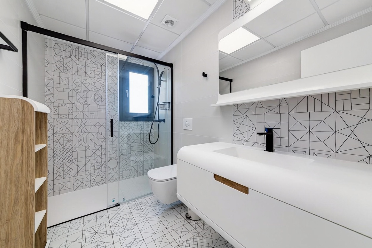 Chalet with direct beach access in Torrevieja — Bedroom