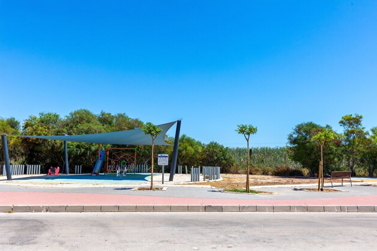 Chalet con acceso directo a playa en Torrevieja — Vista mar