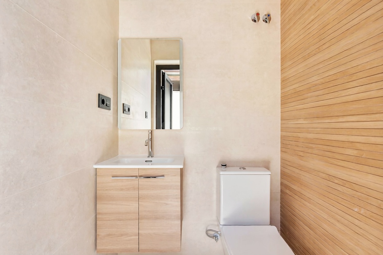 Chalet con acceso directo a playa en Torrevieja — Dormitorio