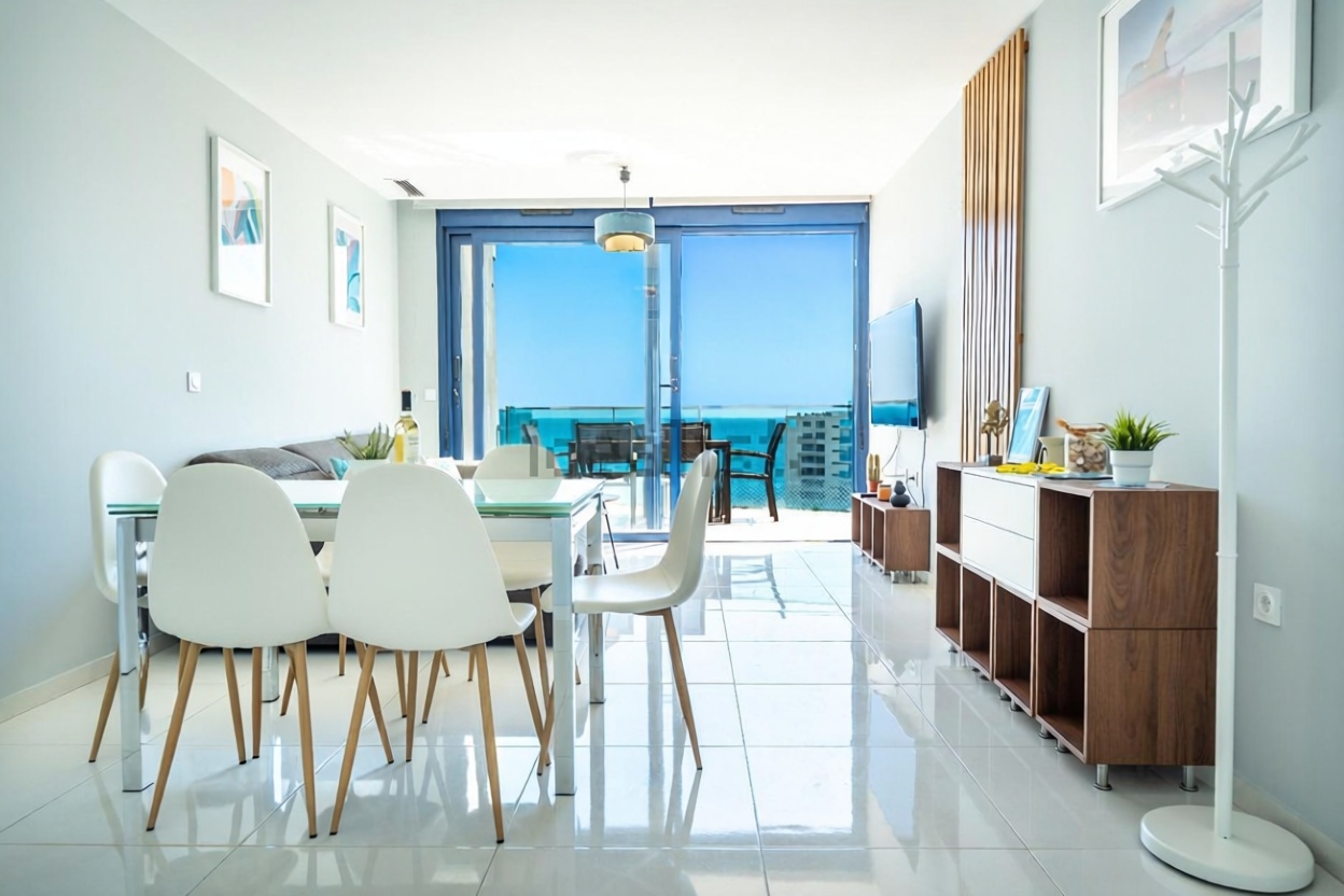 Seafront attic in Torrevieja — Living room