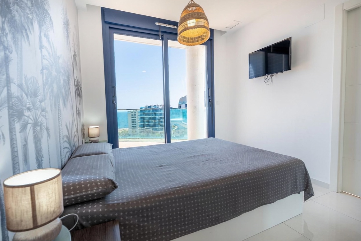 Seafront attic in Torrevieja — Bedroom