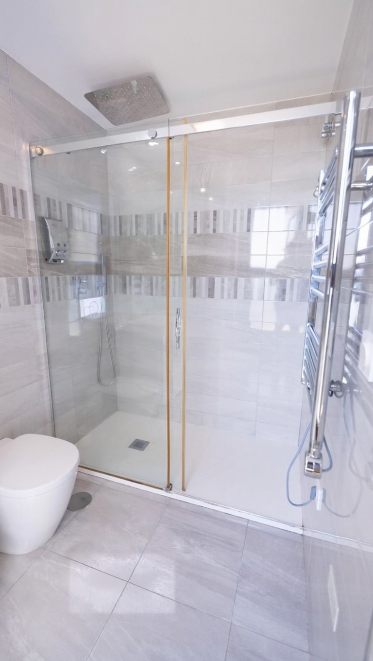Seafront attic in Torrevieja — Bathroom