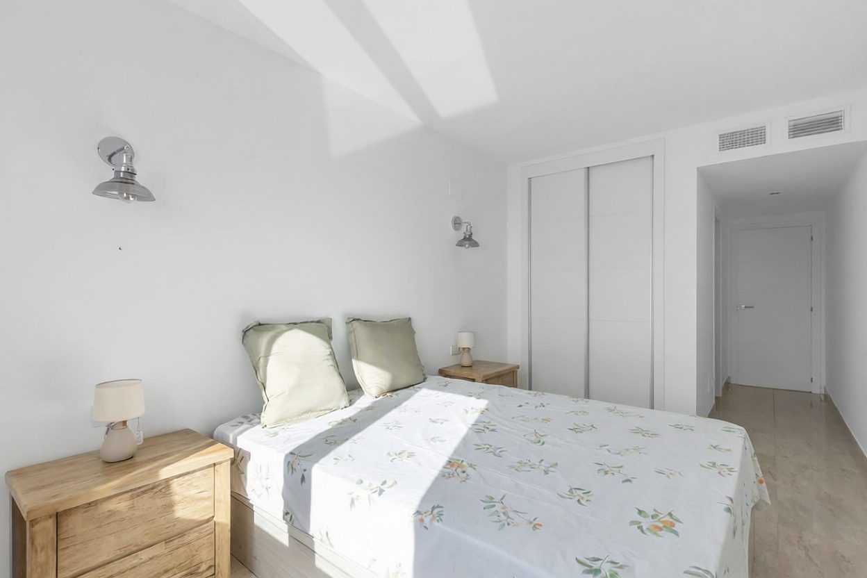 Seafront attic in Torrevieja — Bedroom