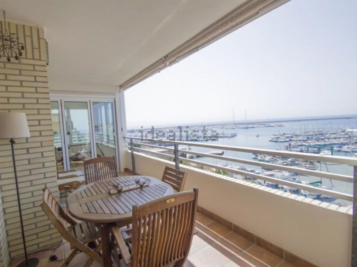 Ático en primera línea de mar en Torrevieja