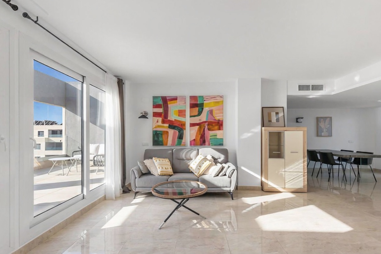 Beachfront flat in Torrevieja — Kitchen