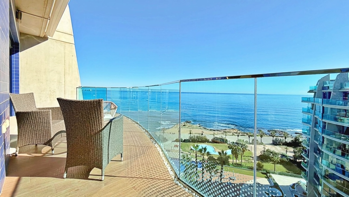 Piso en primera línea de playa en Torrevieja