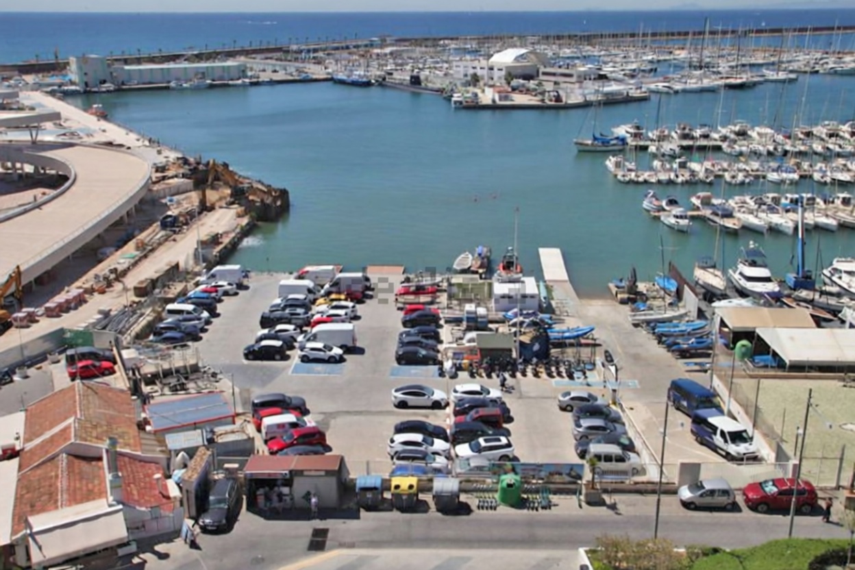 Piso en primera línea de playa en Torrevieja — Dormitorio