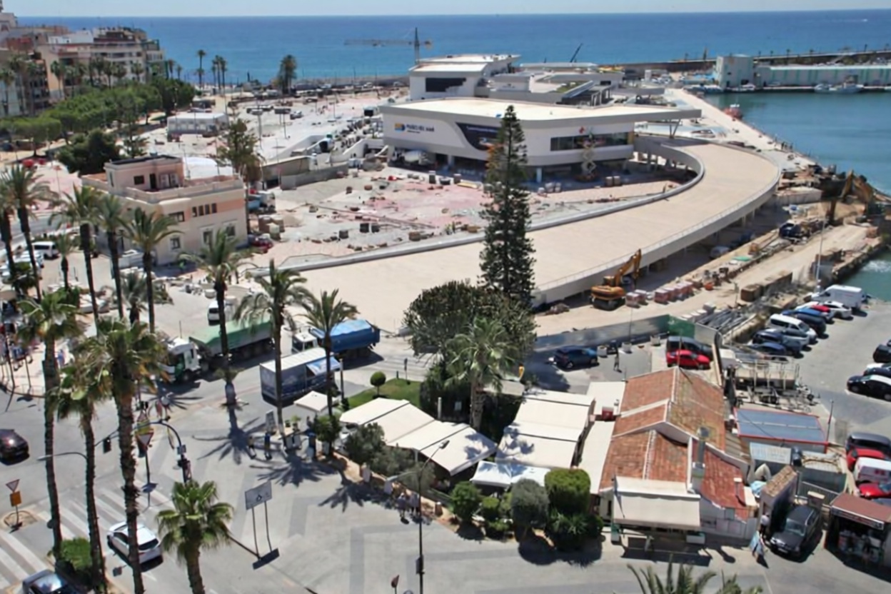 Piso en primera línea de playa en Torrevieja — Vista mar