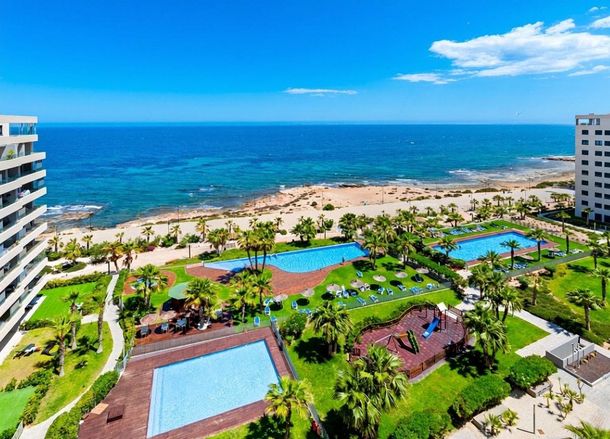 Chalet con acceso directo a playa en Torrevieja — Vista mar