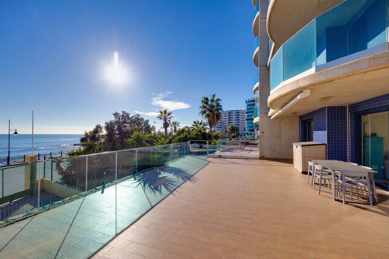 Beachfront flat in Torrevieja