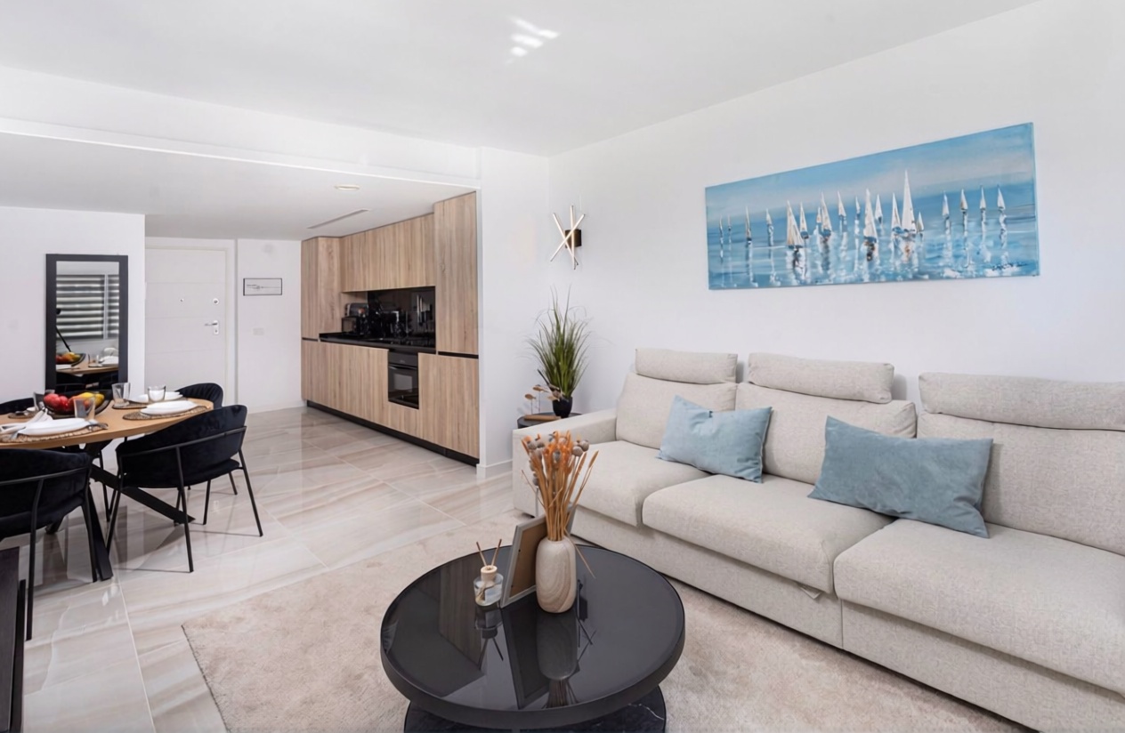 Appartement en première ligne de plage à Orihuela — Séjour