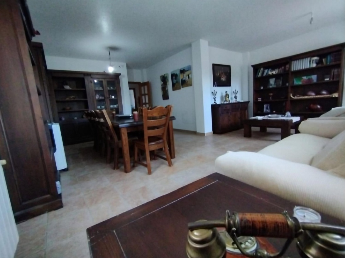 Chalet con acceso directo a playa en Torrevieja — Salón