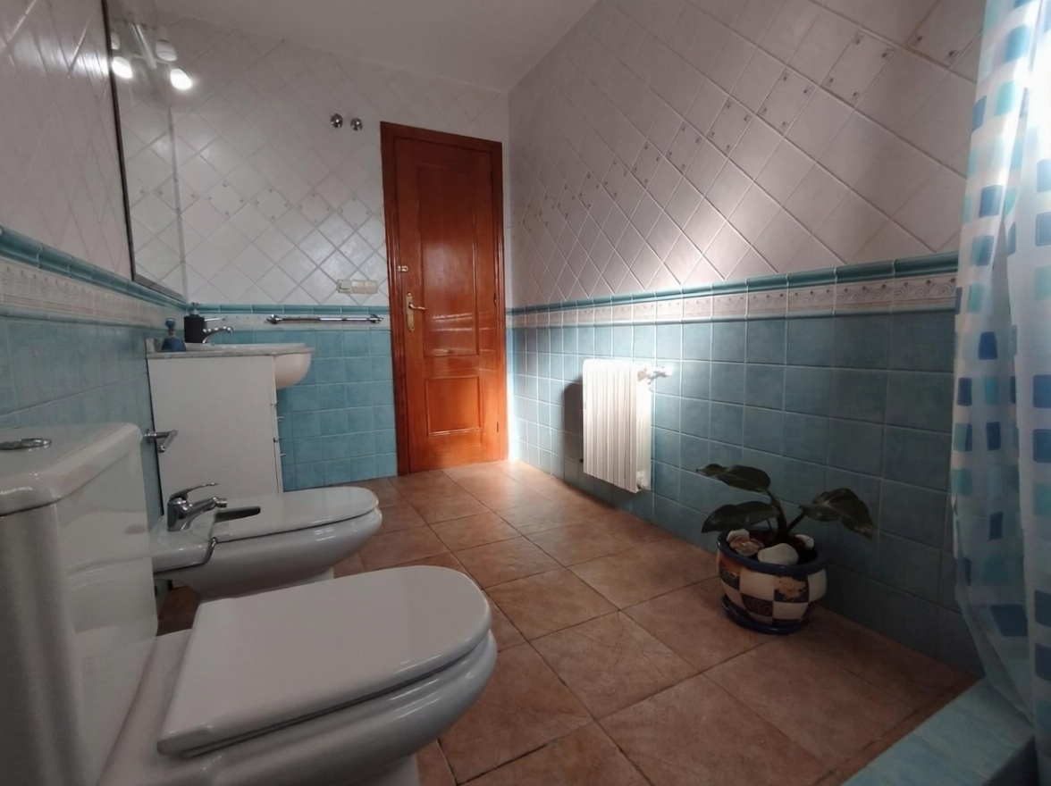 Chalet con acceso directo a playa en Torrevieja — Dormitorio