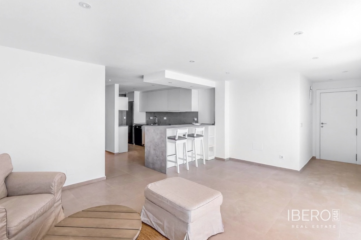 Beachfront flat in Torrevieja — Living room