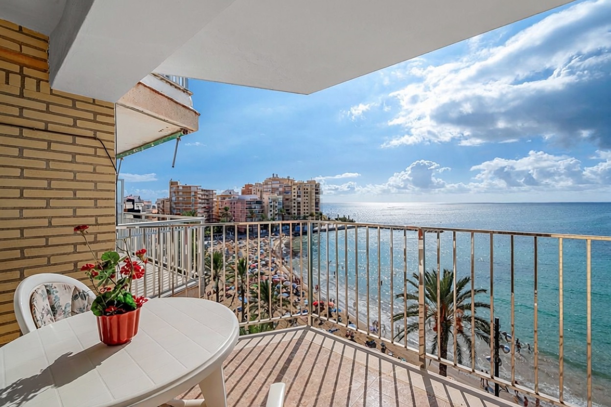 Piso en primera línea de playa en Torrevieja