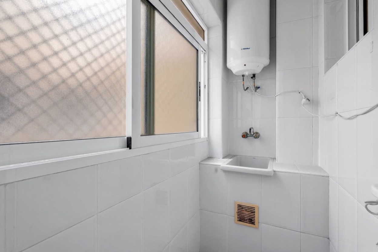 Beachfront flat in Torrevieja — Bedroom