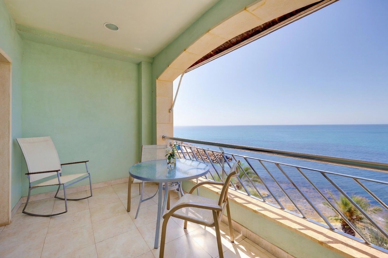 Beachfront flat in Torrevieja