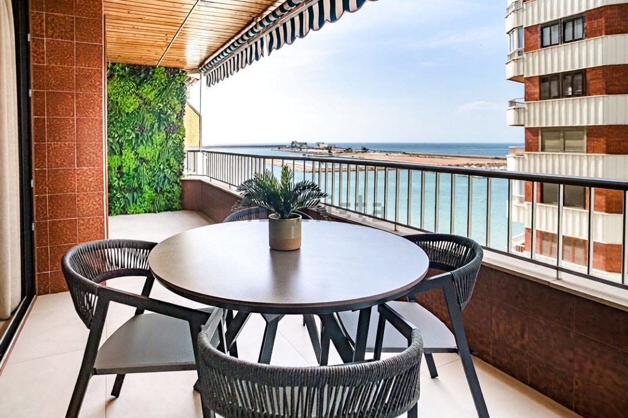 Appartement en première ligne de plage à Torrevieja