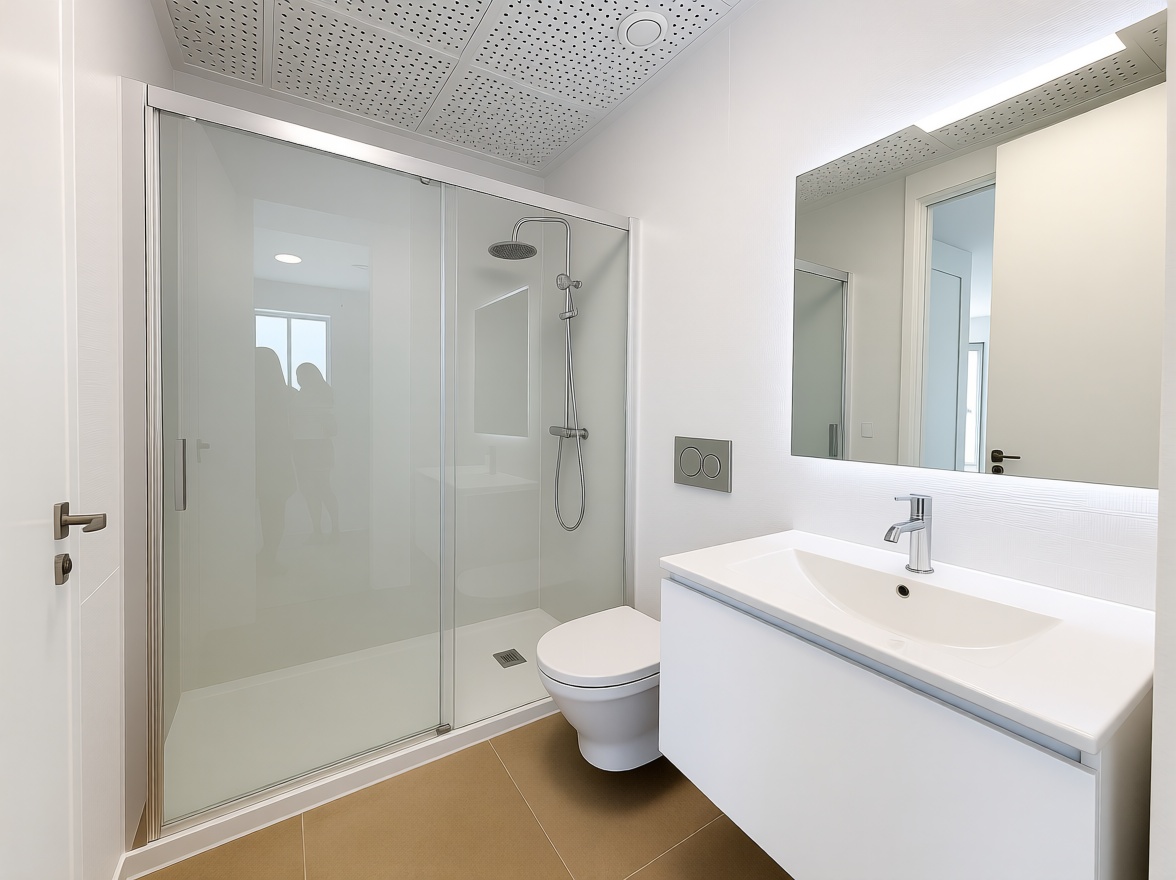 Seafront attic in Torrevieja — Bathroom