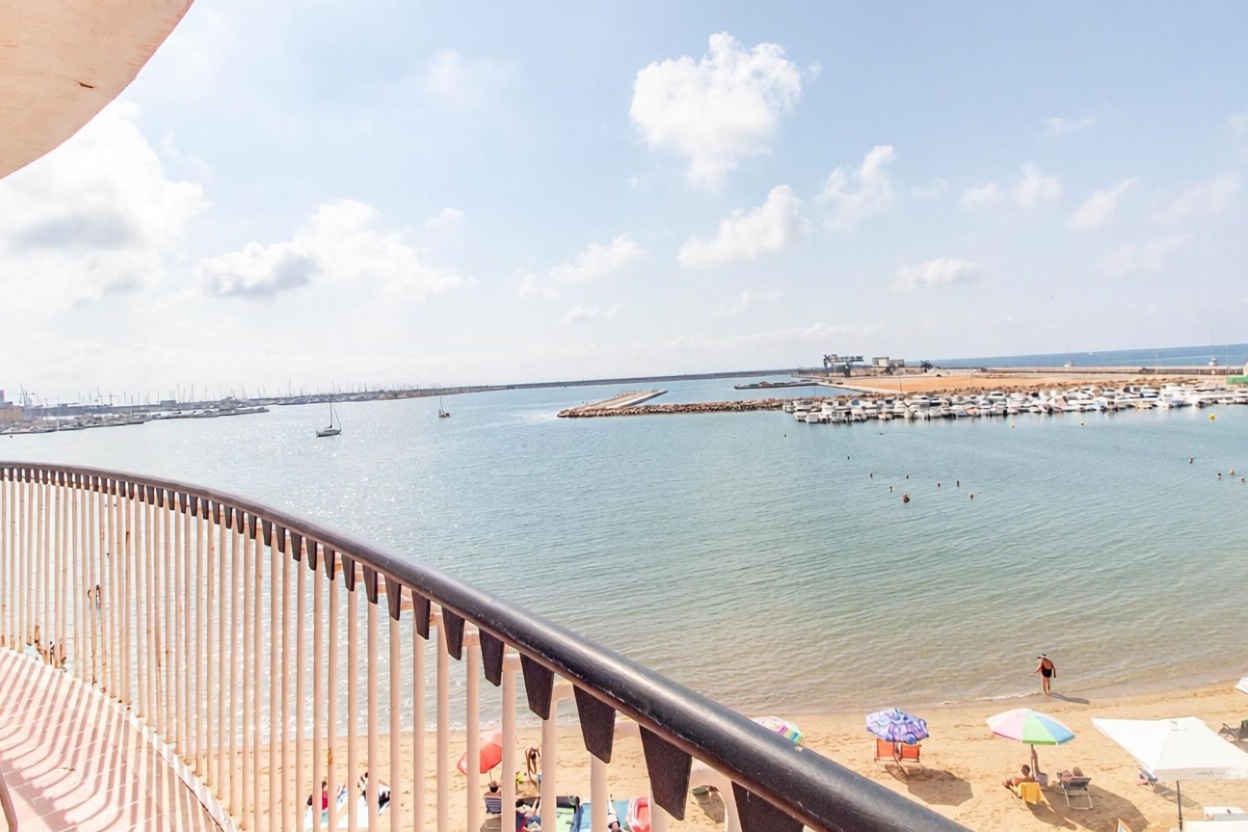 Beachfront flat in Torrevieja