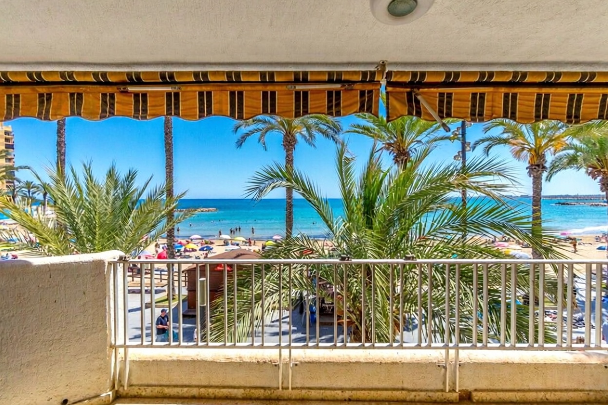 Appartement en première ligne de plage à Torrevieja