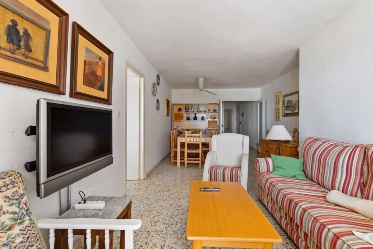 Beachfront flat in Torrevieja — Bedroom
