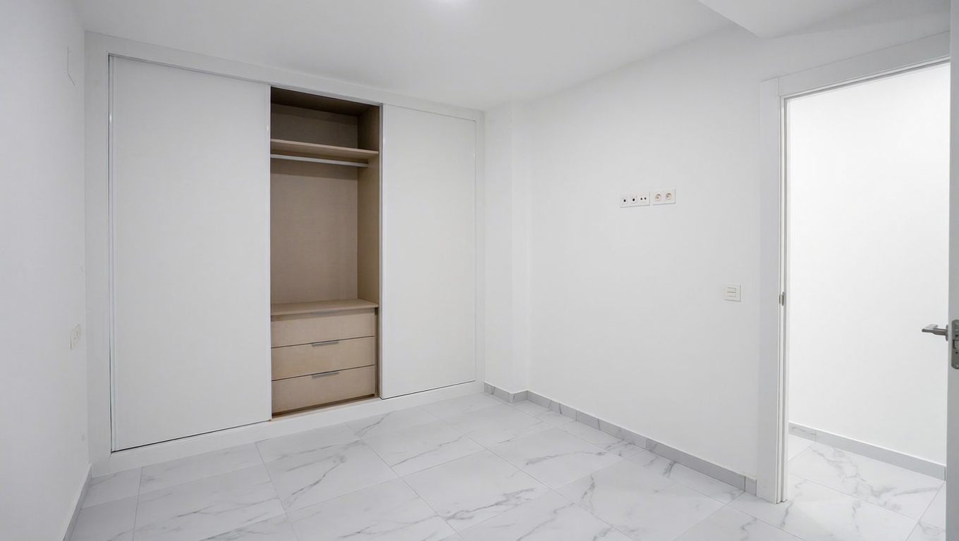 Appartement en première ligne de plage à Torrevieja — Chambre