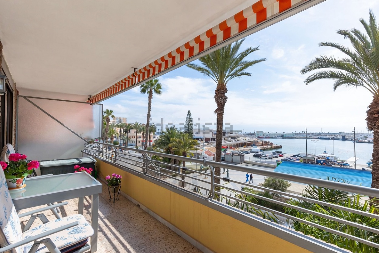 Piso en primera línea de playa en Torrevieja