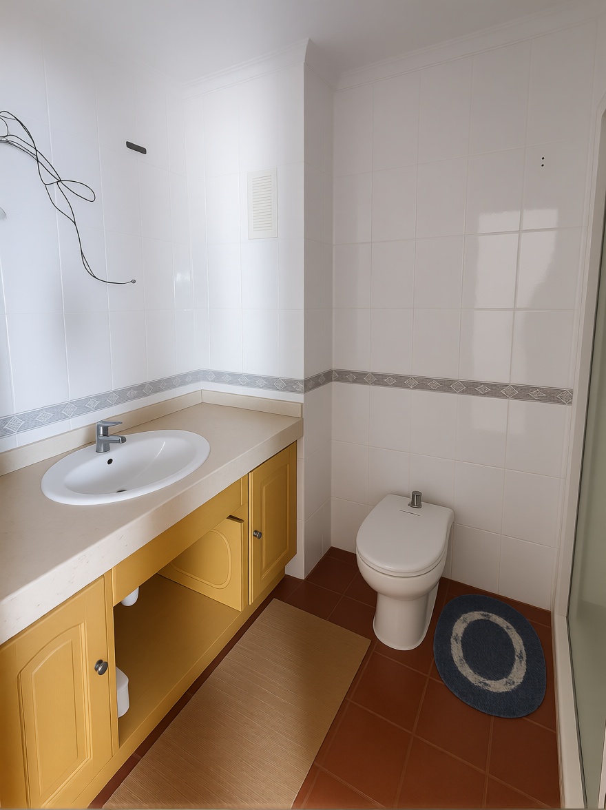 Ático en primera línea de mar en Torrevieja — Baño