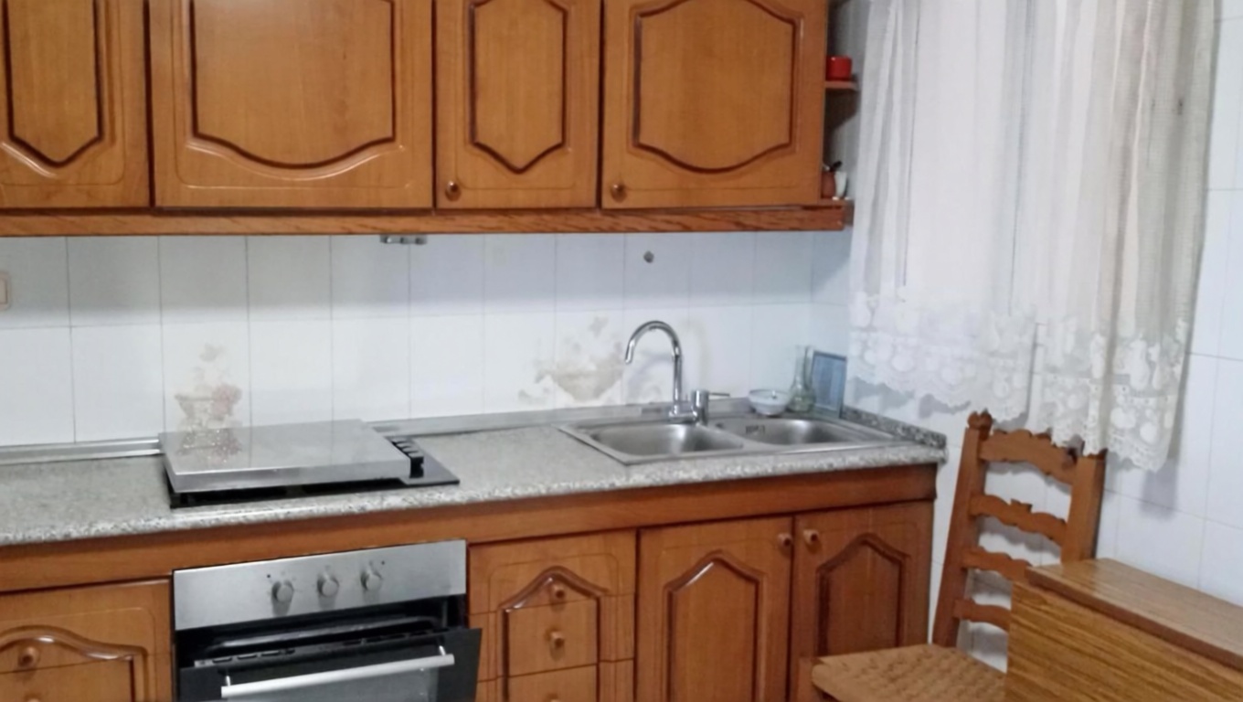 Piso en primera línea de playa en Torrevieja — Dormitorio