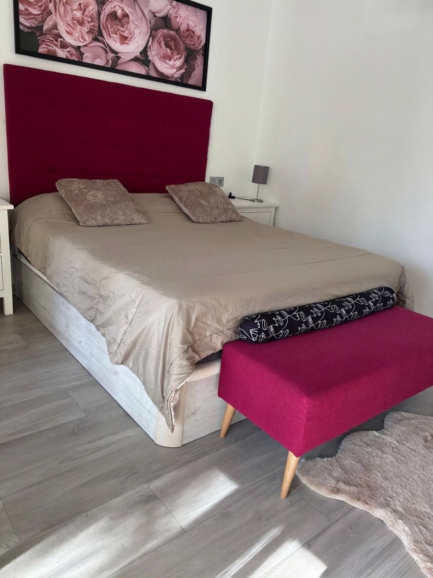 Apartamento em primeira linha de praia em Torrevieja — Quarto