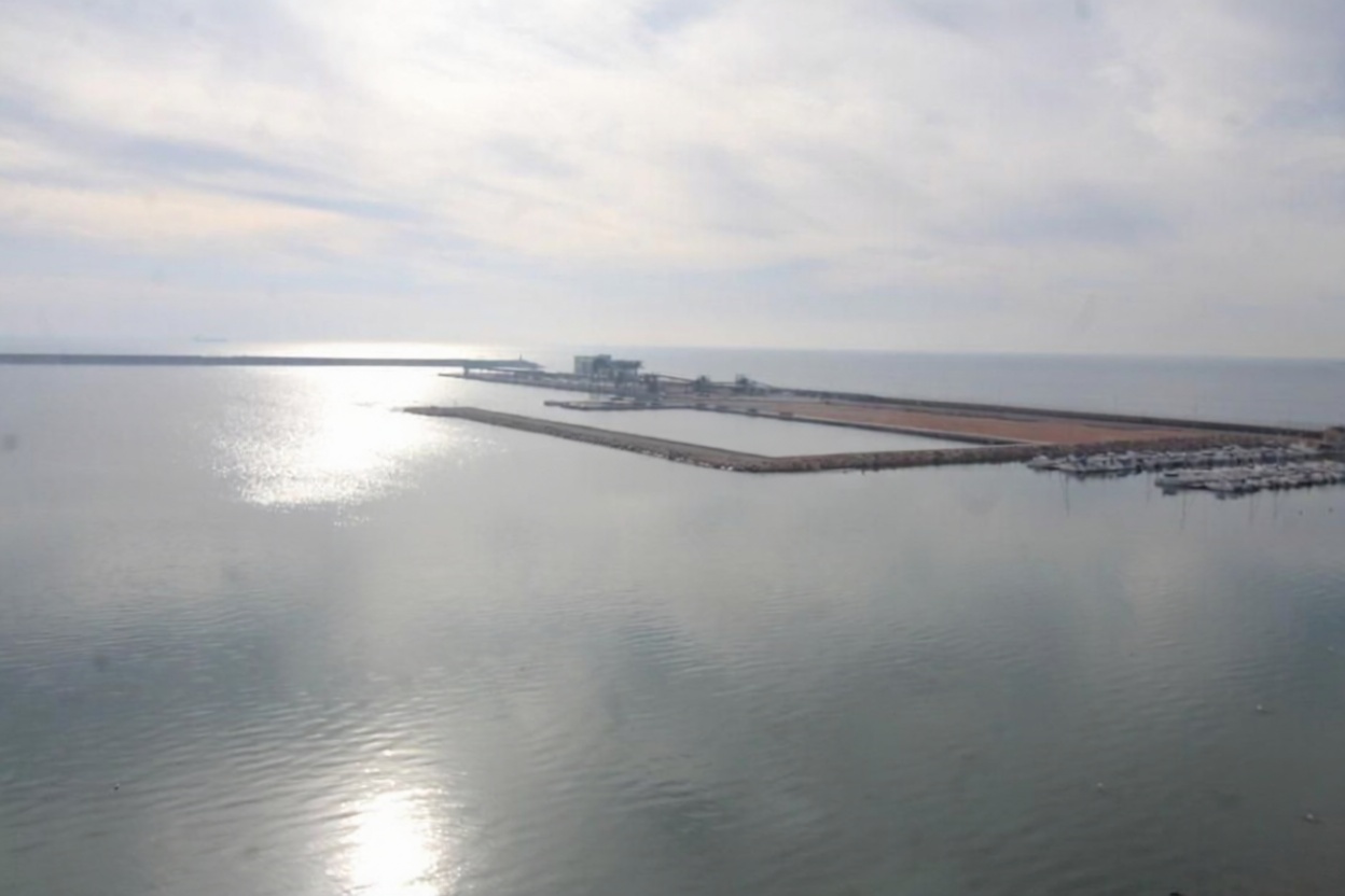 Apartamento em primeira linha de praia em Torrevieja — Vista mar