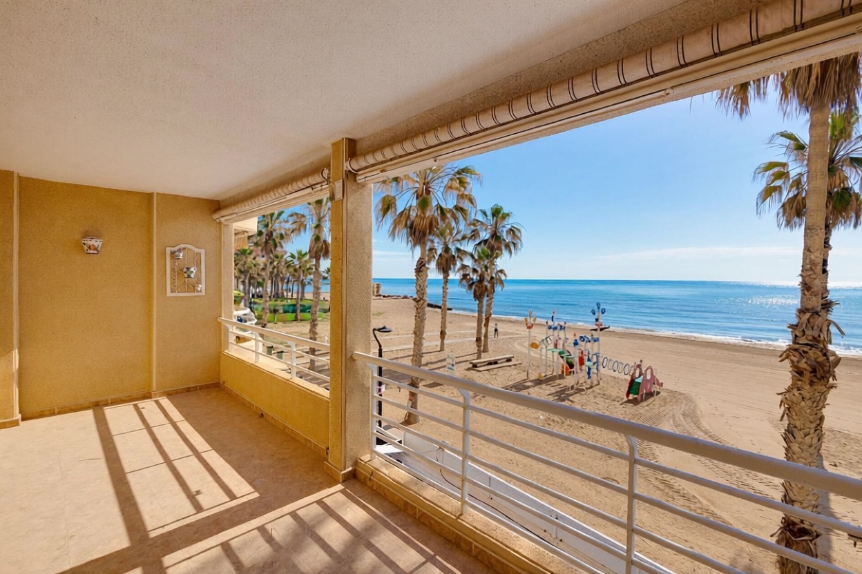 Beachfront flat in Torrevieja
