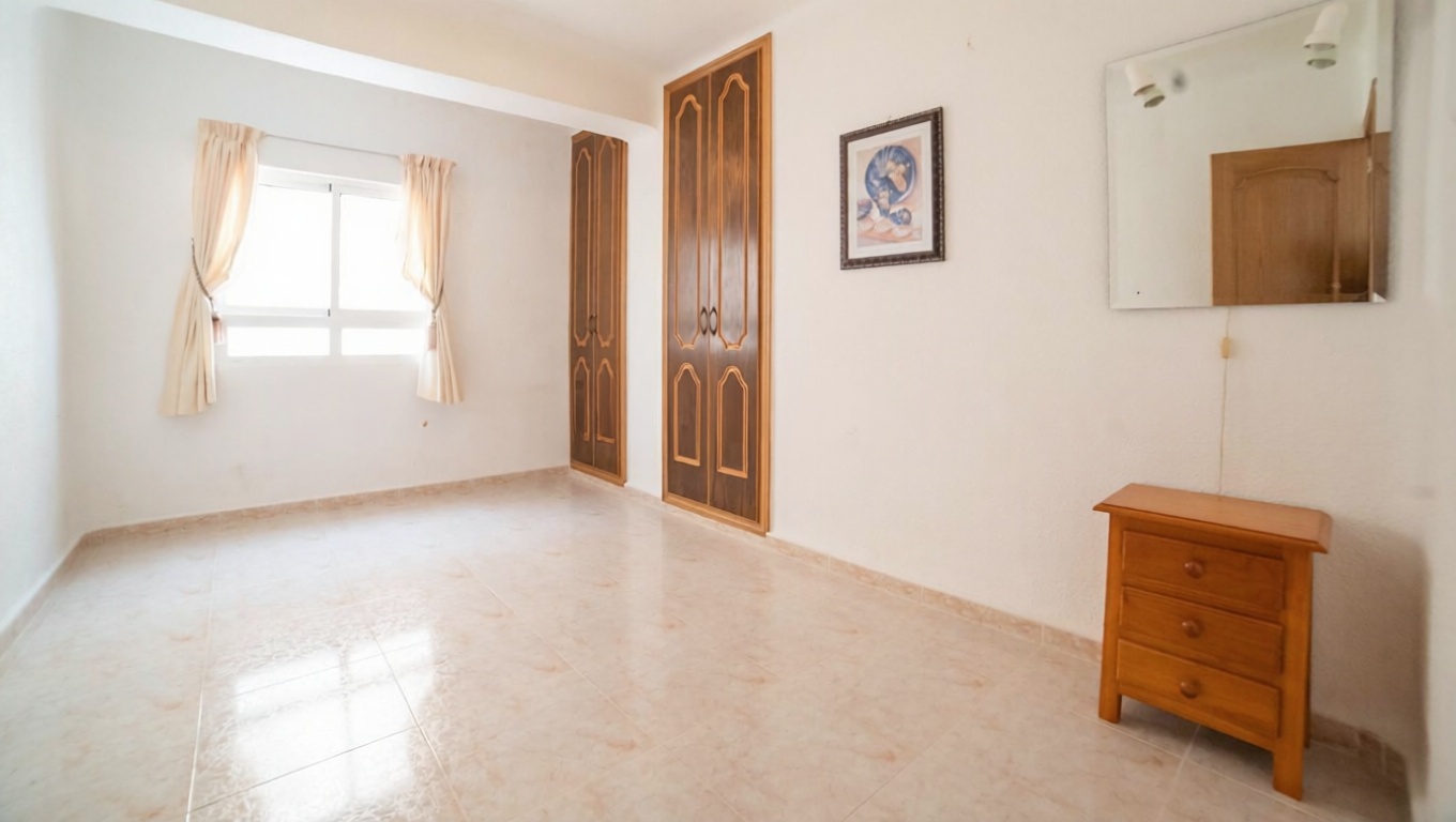 Beachfront flat in Torrevieja — Bathroom
