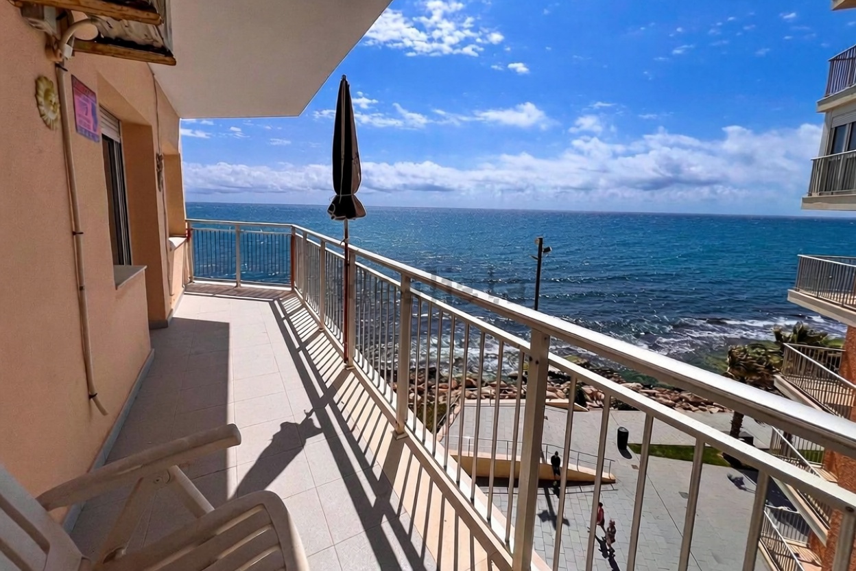 Appartement en première ligne de plage à Torrevieja