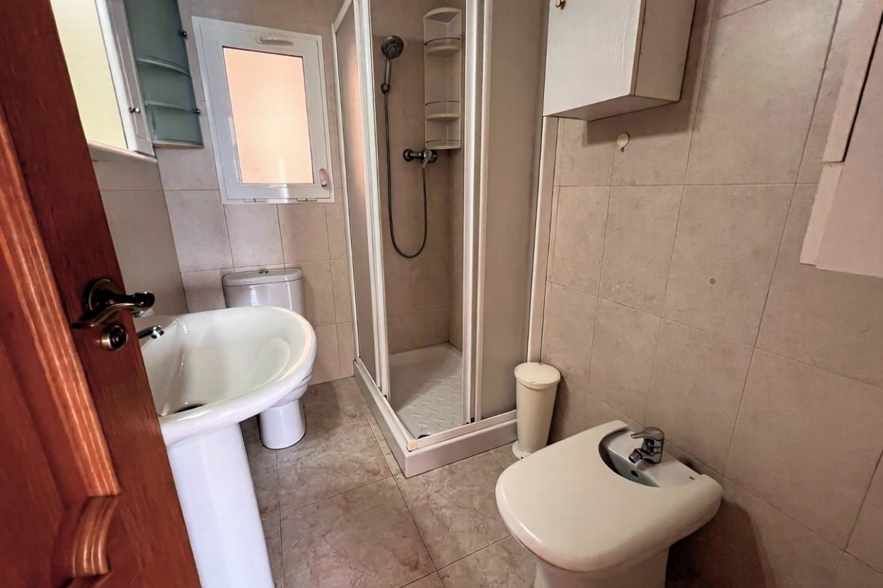 Appartement en première ligne de plage à Torrevieja — Sanitaires