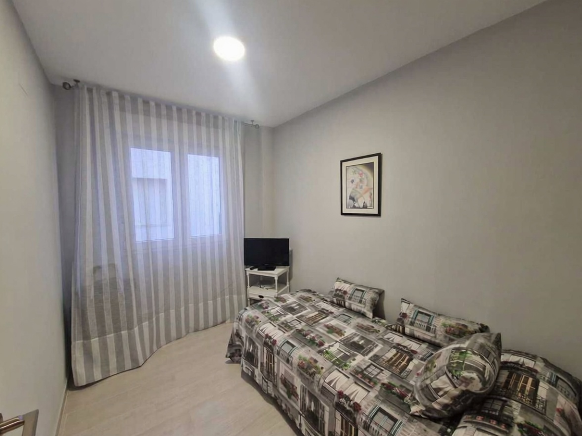 Appartement en première ligne de plage à Torrevieja — Chambre