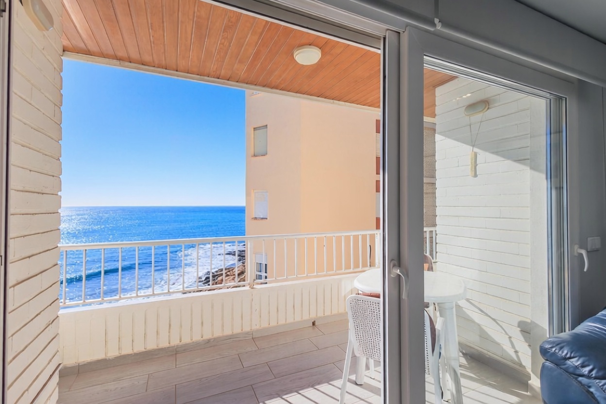 Apartamento em primeira linha de praia em Torrevieja — Vista mar