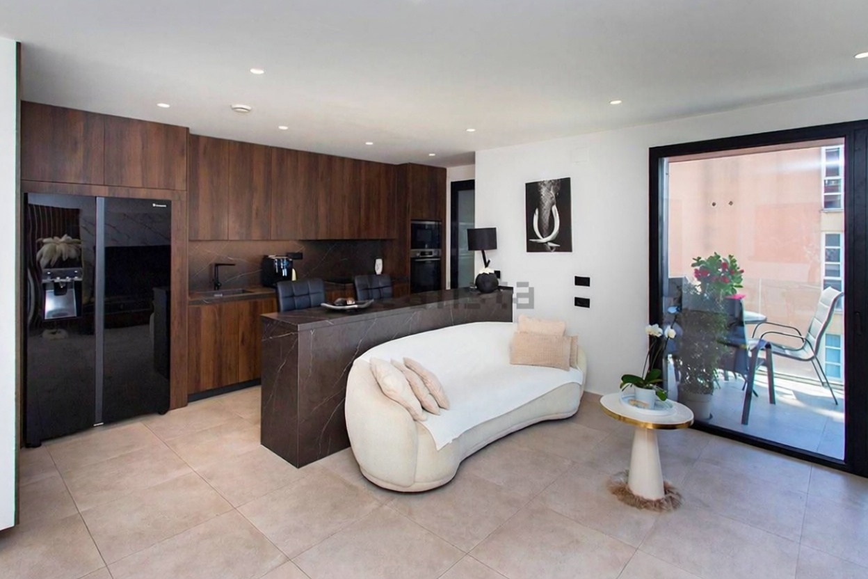Apartamento em primeira linha de praia em Torrevieja — Cozinha