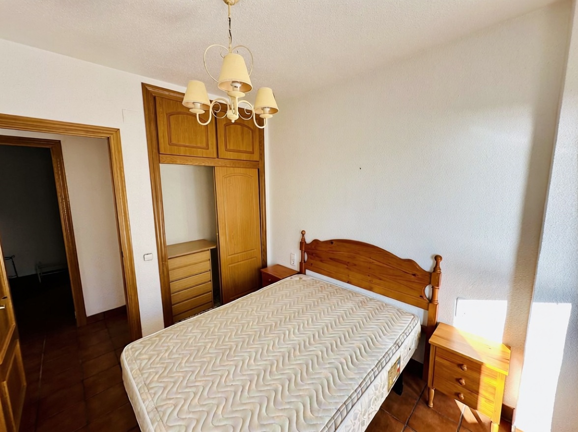 Appartement en première ligne de plage à Torrevieja — Chambre