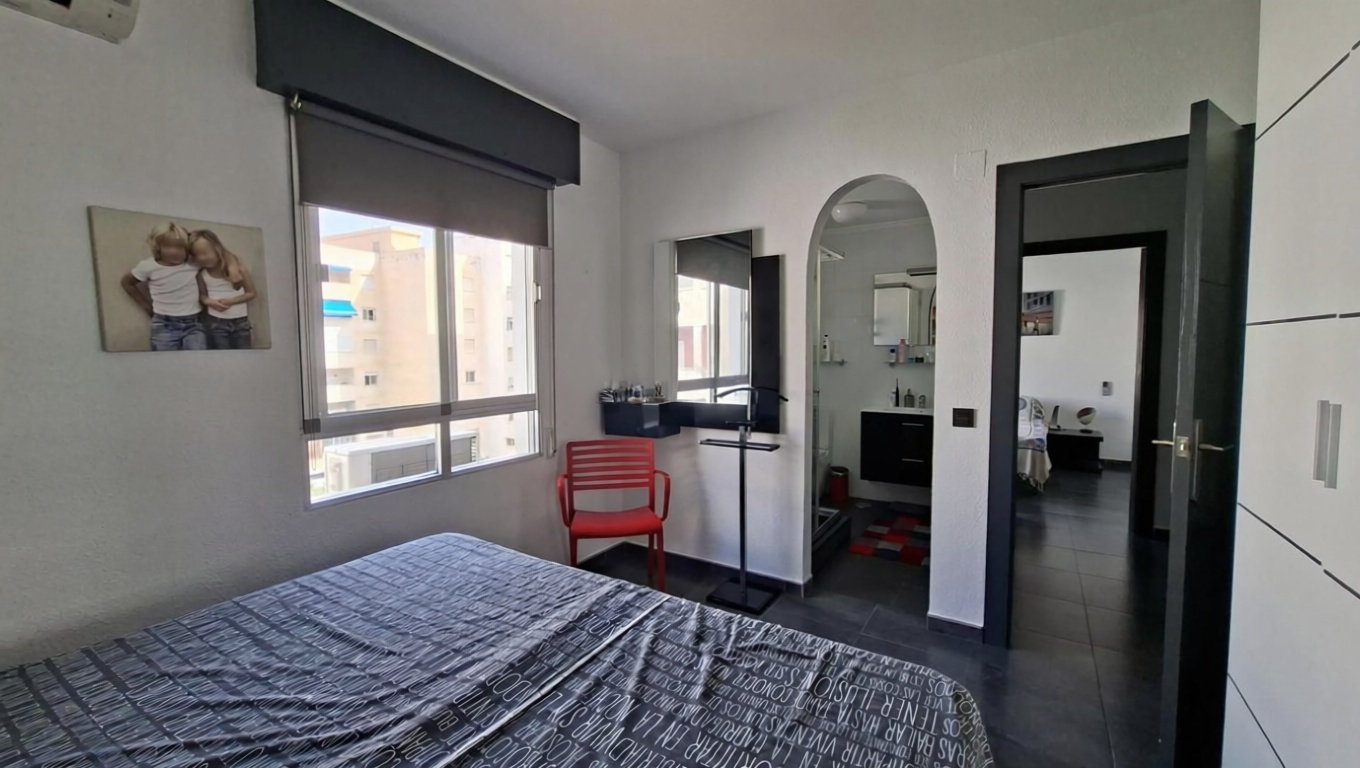 Wohnung in erste Strandlinie in Torrevieja — Schlafzimmer