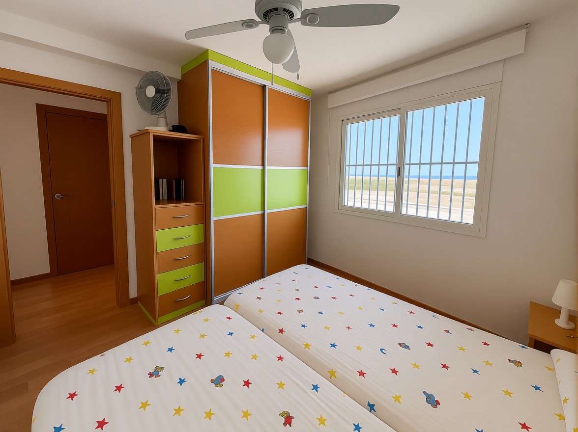 Appartement en première ligne de plage à Torrevieja — Chambre