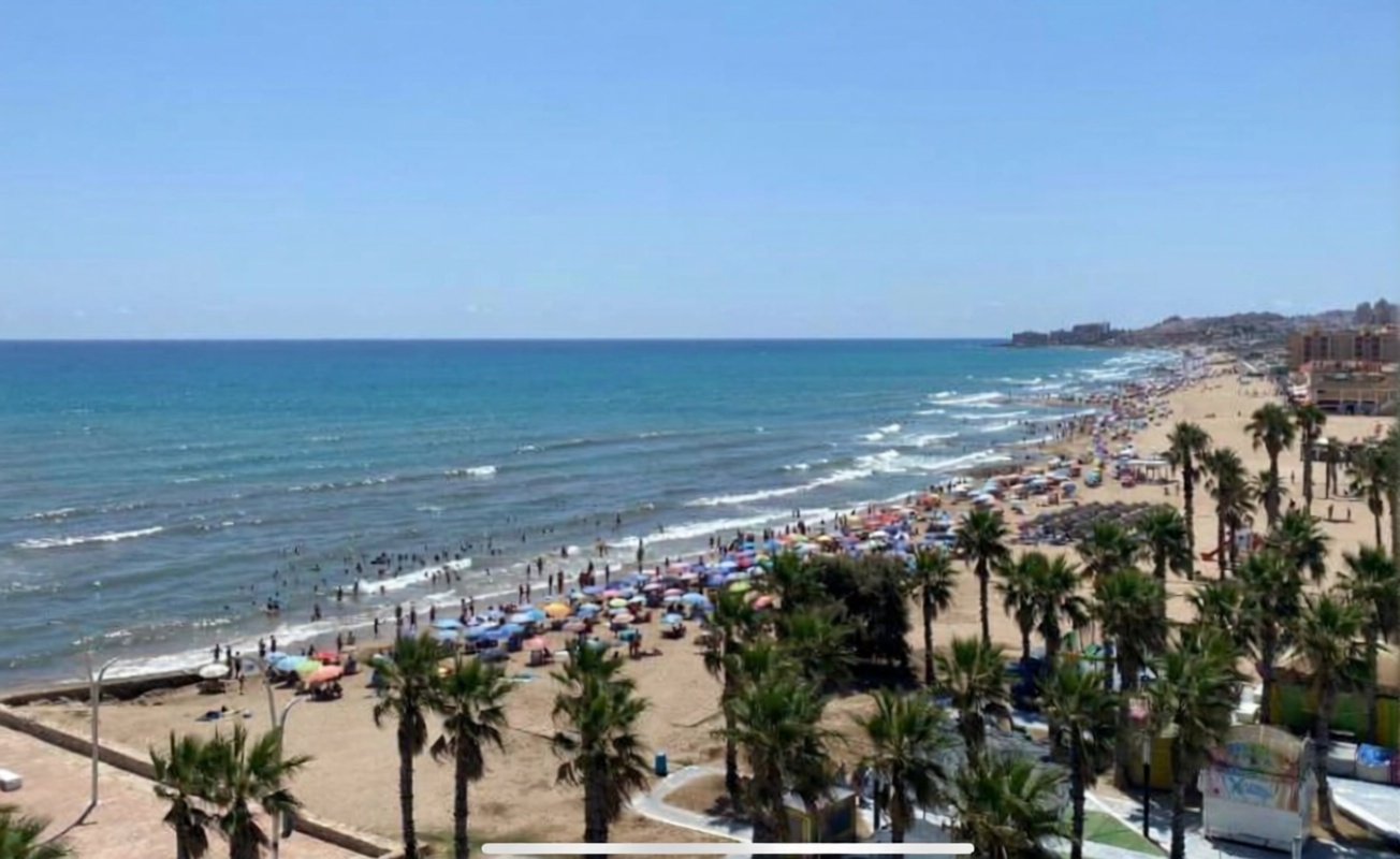Apartamento em primeira linha de praia em Torrevieja