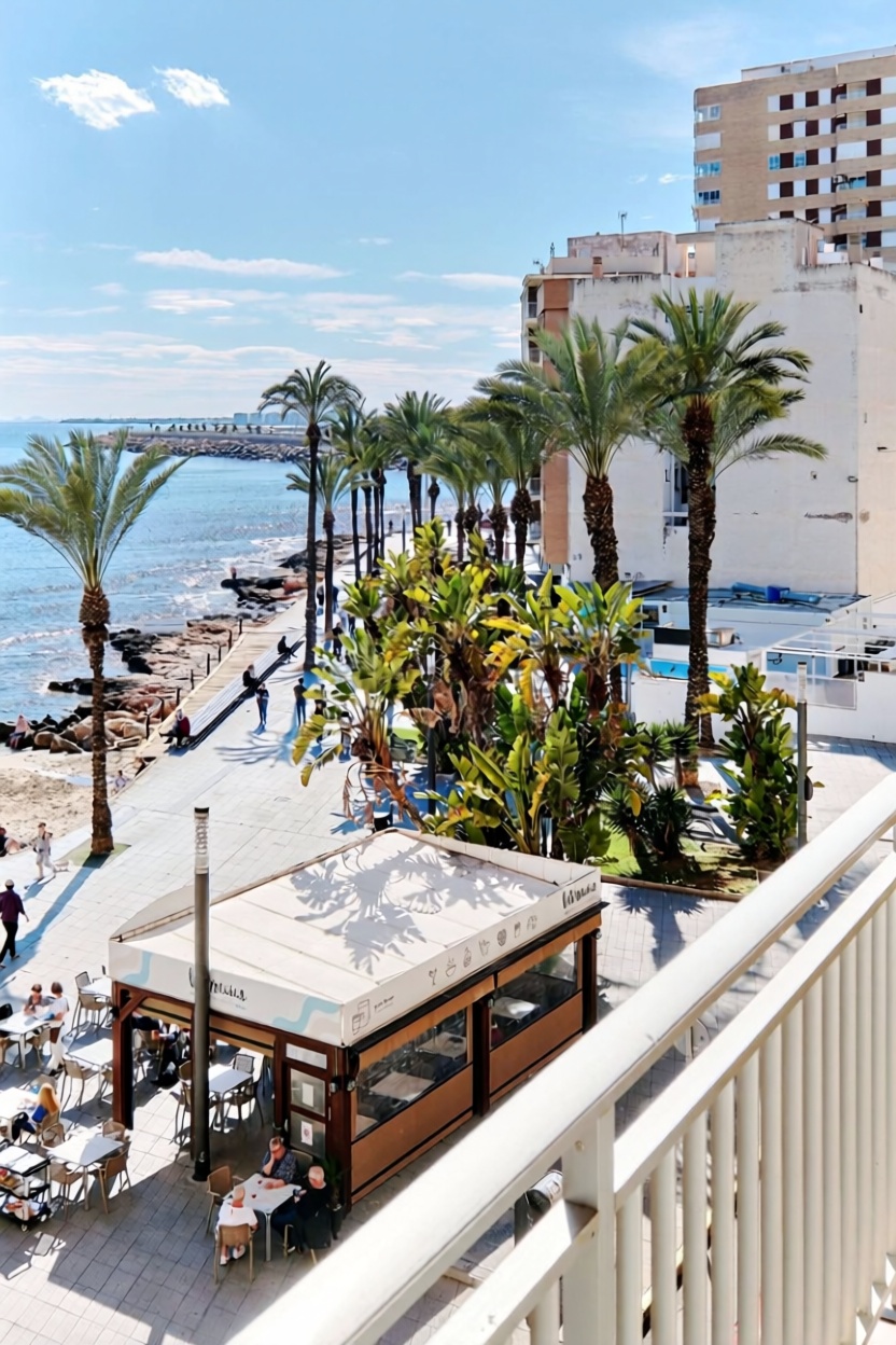 Apartamento em primeira linha de praia em Torrevieja