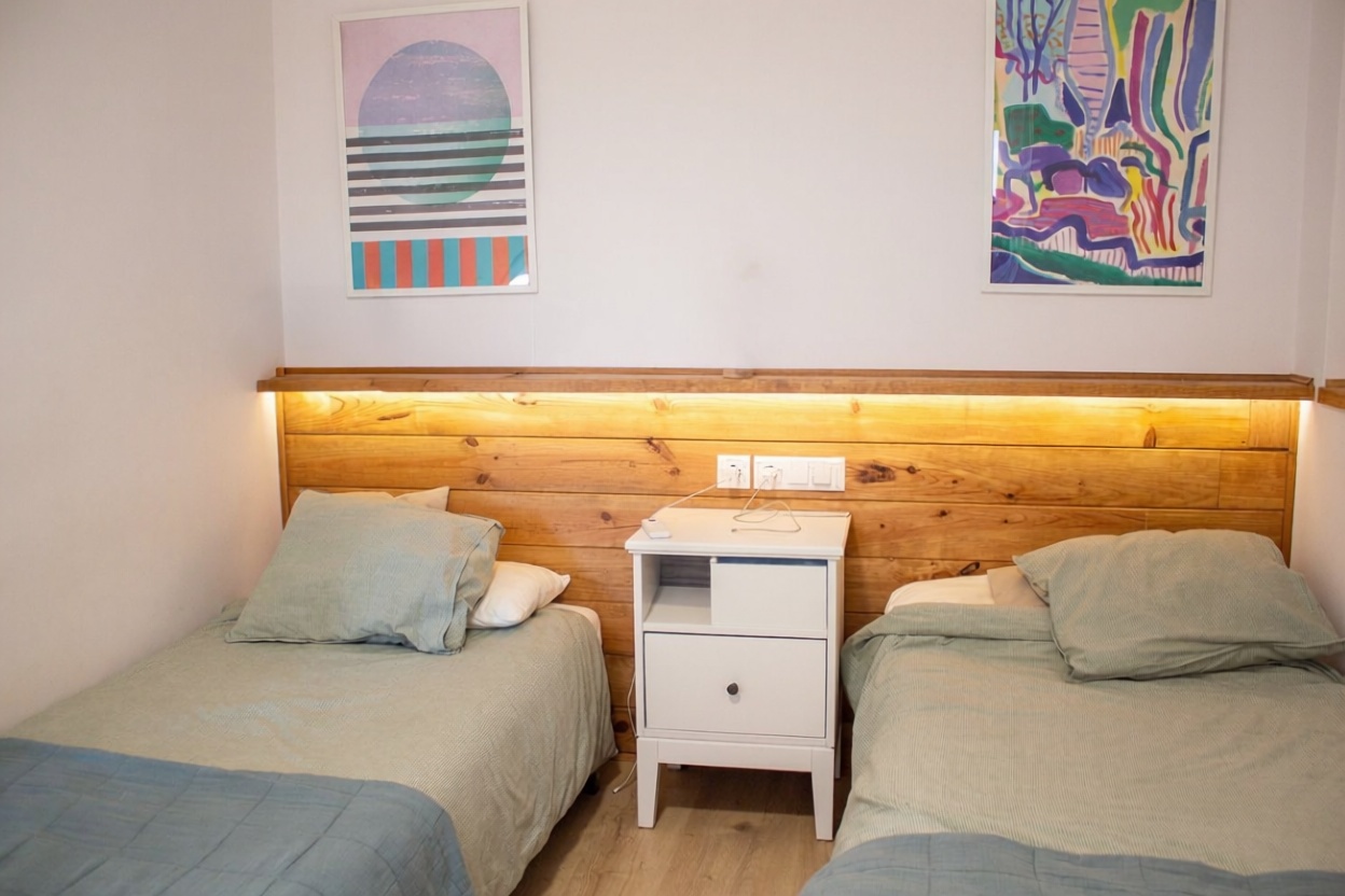 Apartamento em primeira linha de praia em Torrevieja — Quarto